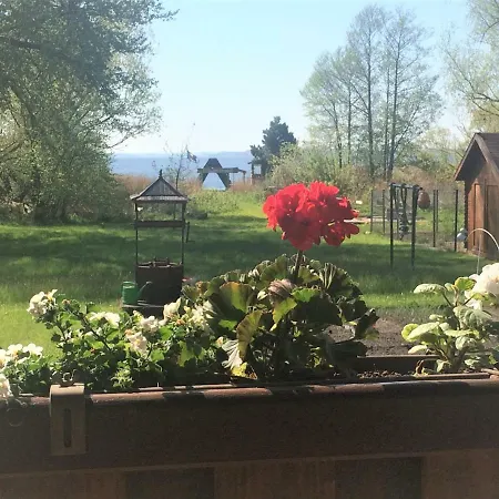 Breeger Boddenhuus Vakantiehuis *